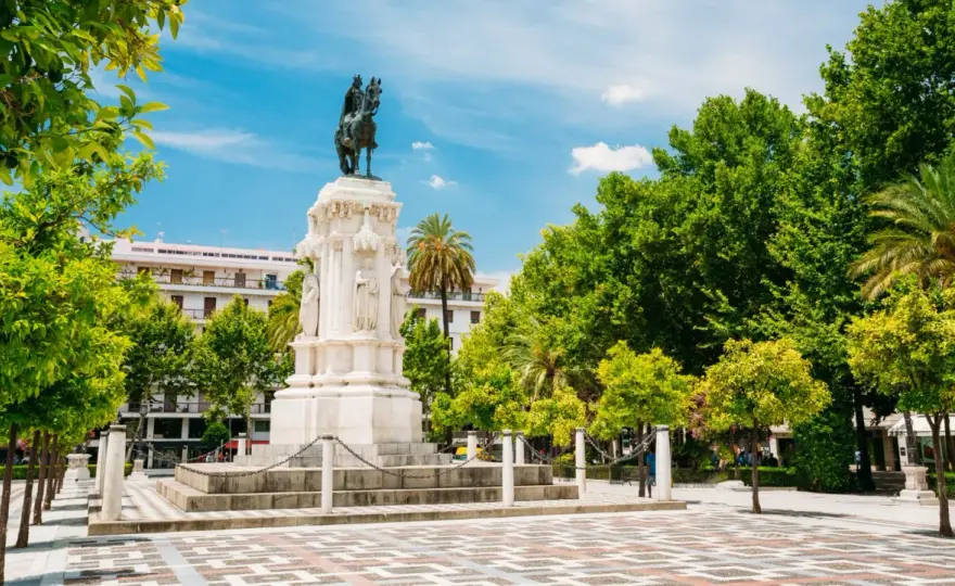 Sevilla: Esculturas y monumentos clave para tu visita ideal
