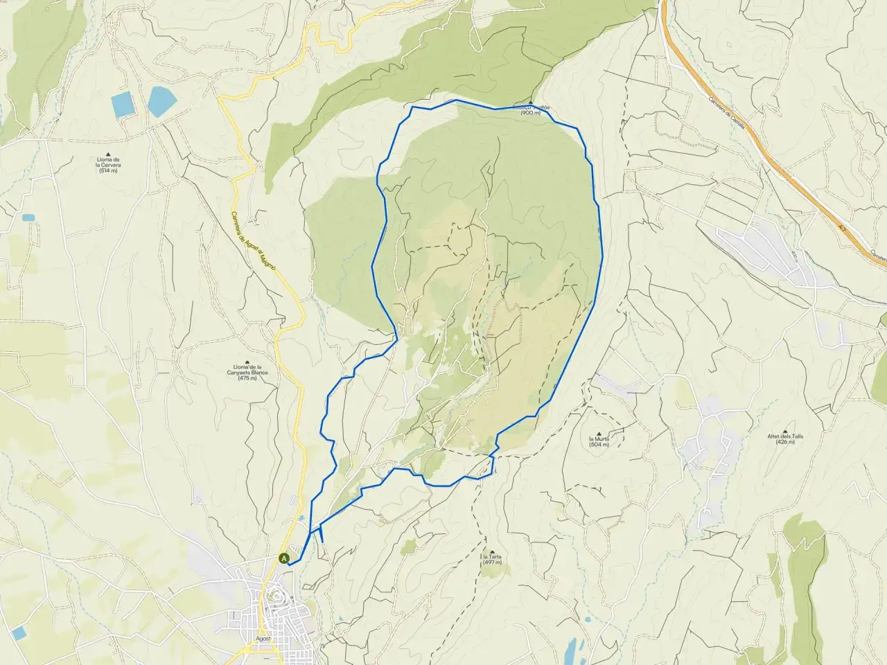 Mapa de senderismo con ruta circular desde Agost. Muestra el camino a seguir para llegar a puntos de interés como la Lloma de la Cervera.
